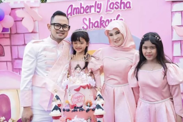 Ultah Anak Shandy Purnamasari, Pindahkan Timezone Ke Rumah