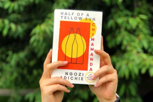 5 Buku Feminis Tulisan Chimamanda Ngozi Adichie