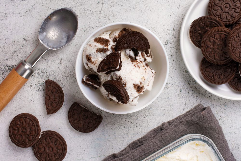 Dessert from Ice Cream and cookies in English