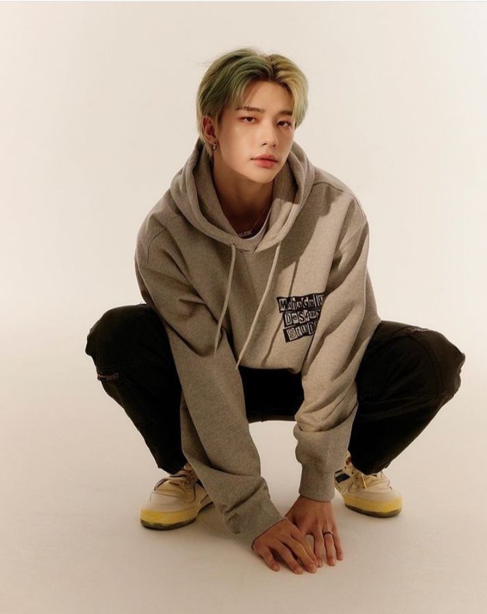 10 Gaya OOTD Kece ala Hyunjin Stray Kids, Kekinian Abis!