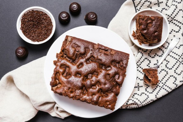 8 Penyebab Brownies Terlalu Lembek, Apa yang Salah?