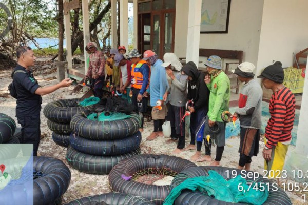 Berburu Biota Laut di Kawasan Konservasi TNUK, 18 Nelayan Ditangkap