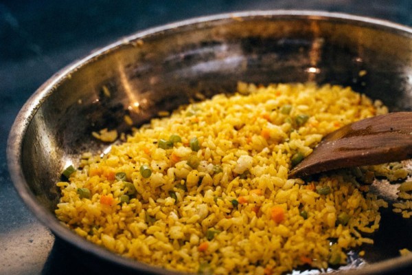 5 Macam Nasi yang Kurang Cocok untuk Nasi Goreng, Banyak Tambahannya