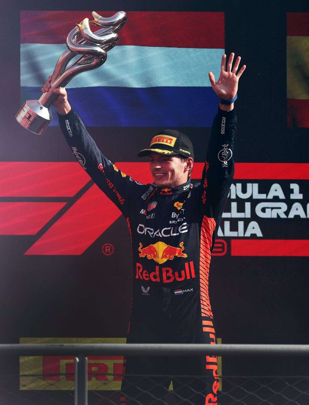 Koleksi 21 Foto Podium Max Verstappen Formula 1 2023