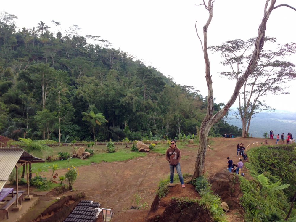 Camping di Bukit Nampo, Kepingan Surga di Karangasem