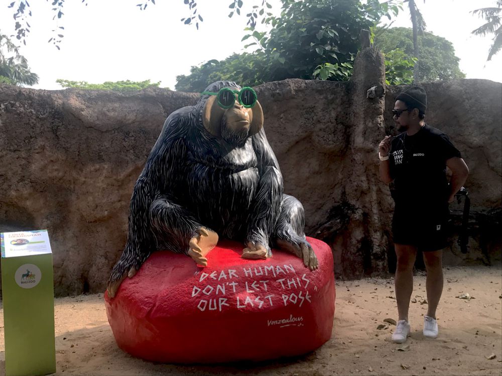 5 Pesan Tersirat dalam Patung Orangutan di Bali Zoo