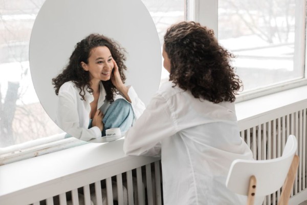 5 Cara Meningkatkan Self Love supaya Hidup Lebih Bahagia