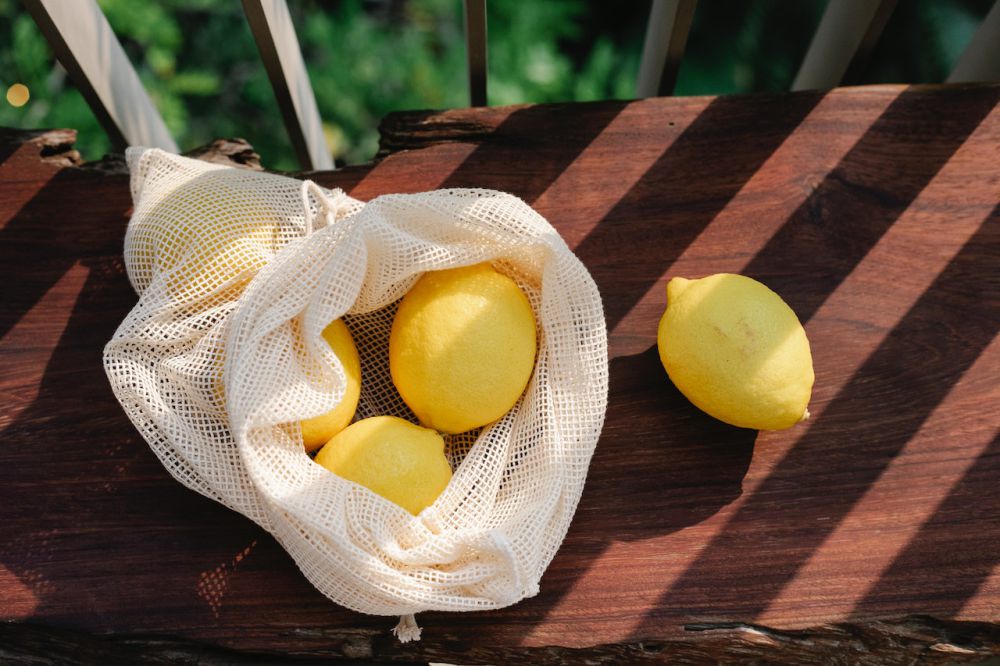 5 Cara Peras Lemon Tanpa Alat Khusus, Masak Jadi Efisien