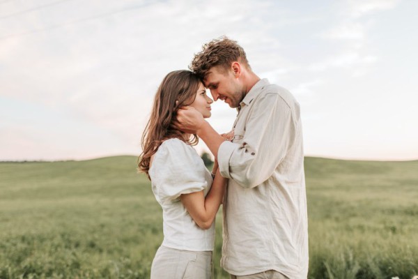 5 Zodiak Percaya Cinta Bisa Sembuhkan Luka Batin di Masa Lalu
