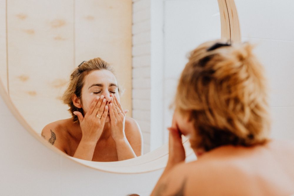 5 Tips Skincare untuk Kamu yang Malas Ribet, Praktikkan!
