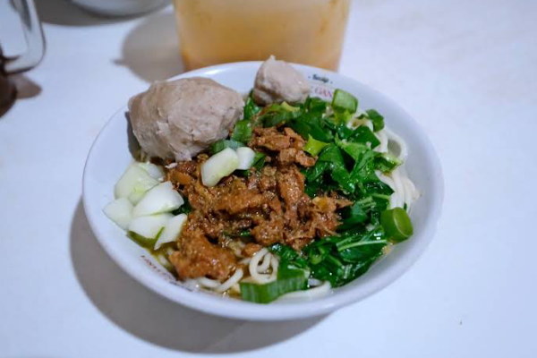 6 Tempat Makan Murah dekat STIE YKPN Seturan, Serba Rp10 Ribuan