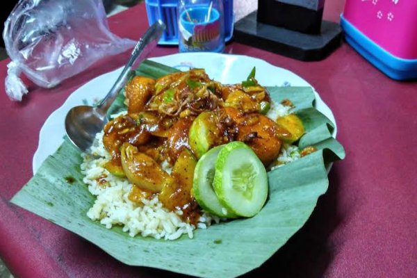 5 Tempat Makan Nasi Goreng di Bandung, Ramai dan Terkenal Lezat