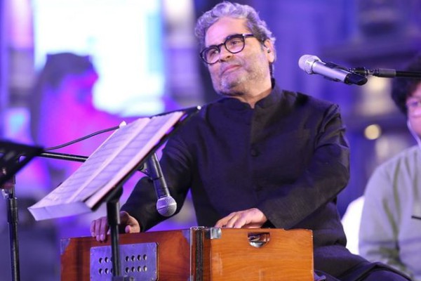 6 Rekomendasi Film Karya Vishal Bhardwaj, Terbaru Khufiya