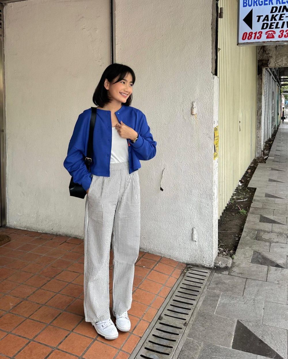 10 OOTD Nuansa Biru ala Selebgram Jesica Ceren, Chic dan Stylish!