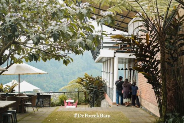 6 Kafe di Bromo dengan Pemandangan Bak Surga Dunia, Yuk Mampir!