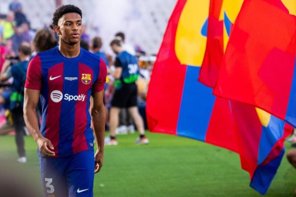 5 Pengguna Nomor Punggung 3 Barcelona sebelum Alejandro Balde