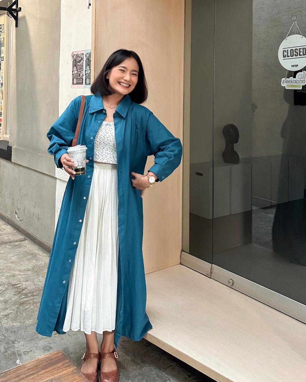 10 OOTD Nuansa Biru ala Selebgram Jesica Ceren, Chic dan Stylish!