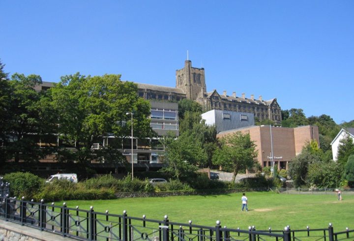 5 Daftar Universitas Bergengsi dan Berstandar Internasional di Wales
