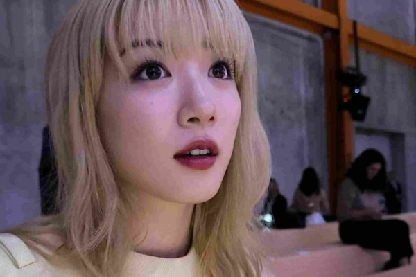 7 Potret Visual Aktris Mei Nagano Berambut Blonde, Mirip Barbie!