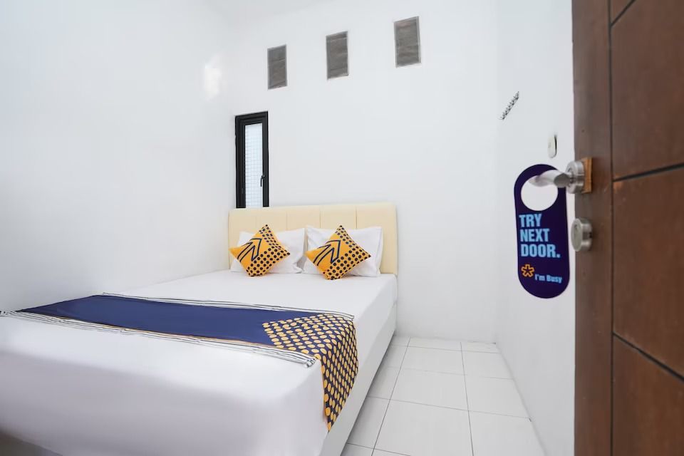 5 Hotel di Sekitaran Alun-alun Gresik 