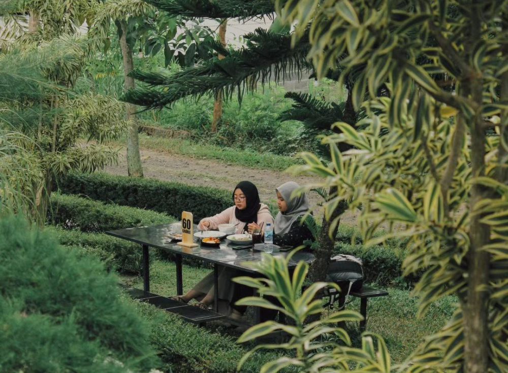 5 Kafe Outdoor di Pasuruan, Cocok Dijadikan Spot Foto Terbaik 