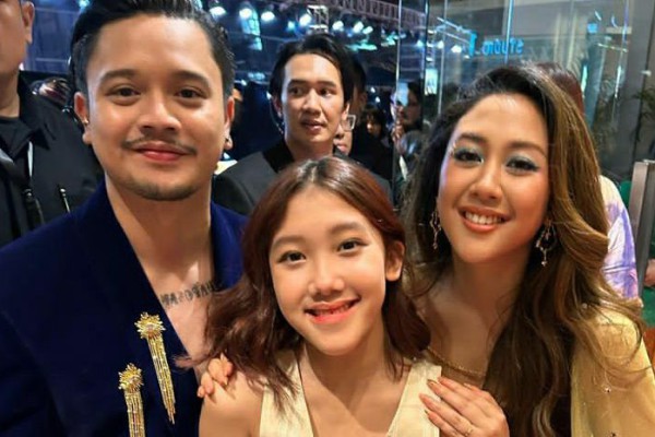 8 Momen Jenaka Mahila di Gala Premier Petualangan Sherina 2, Mewek!