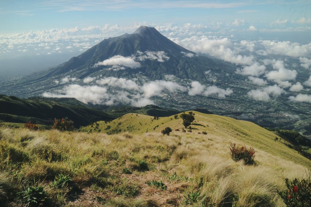 Dear Pendaki, Ini 3 Jalur Alternatif Naik ke Gunung Merbabu 