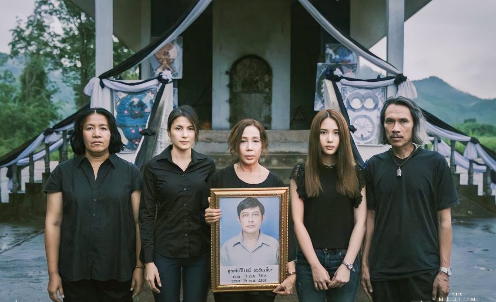 The Medium Jadi Film Thailand Terlaris di Indonesia