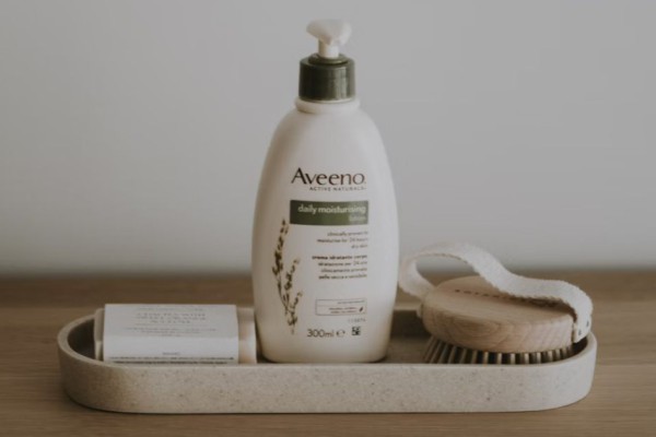 4 Body Lotion untuk Kulit Sensitif, Melembapkan Tanpa Mengiritasi!