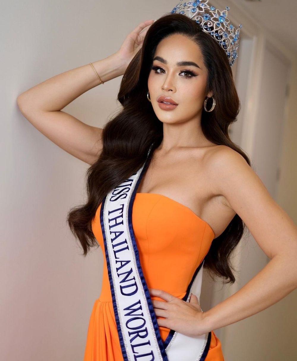 8 Potret Tharina Botes Miss World Thailand 2023 Menarik