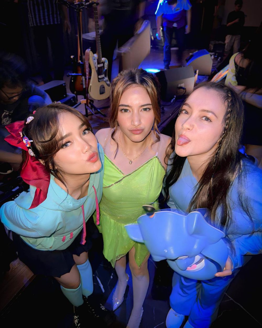 9 Momen Fuji Utami di Birthday Party Azizah Salsha