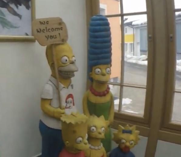 10 Objek Nyeleneh Bertema The Simpsons, Ada yang Seram Juga!