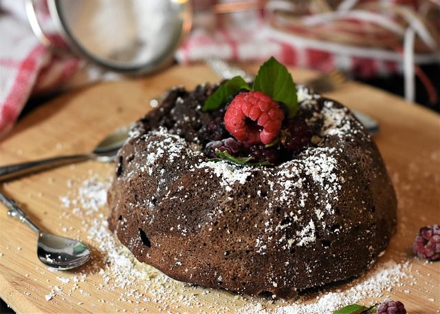 Resep Chocolate Lava Cake yang Manis dan Lumer, Mudah Buatnya!