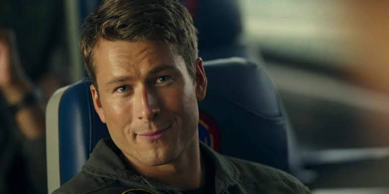 9 Rekomendasi Film Action Dibintangi Glen Powell, Terbaru Twisters!