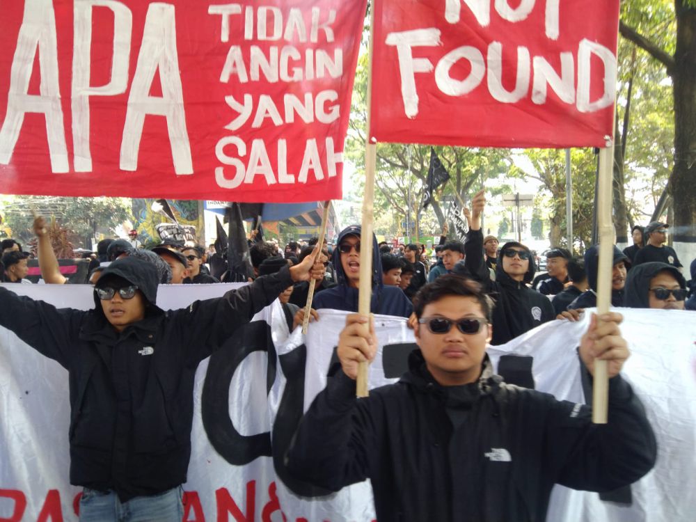 Sidang Putusan 8 Arek Malang, Ratusan Orang Berdemo di PN Kota Malang