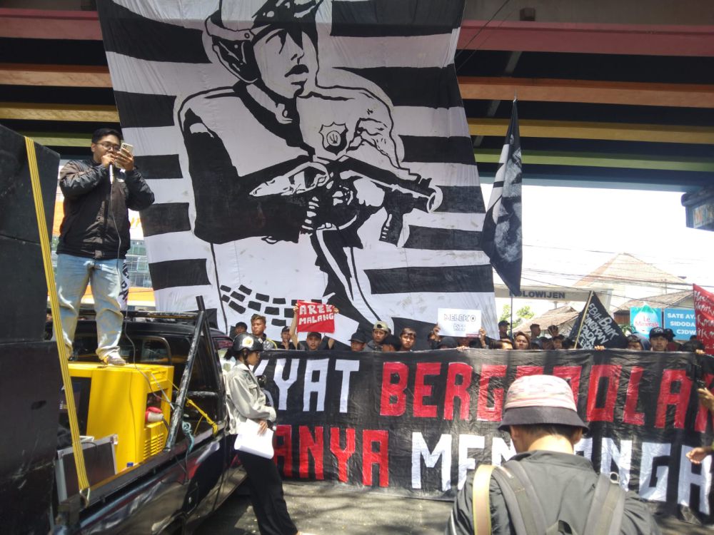 Sidang Putusan 8 Arek Malang, Ratusan Orang Berdemo di PN Kota Malang