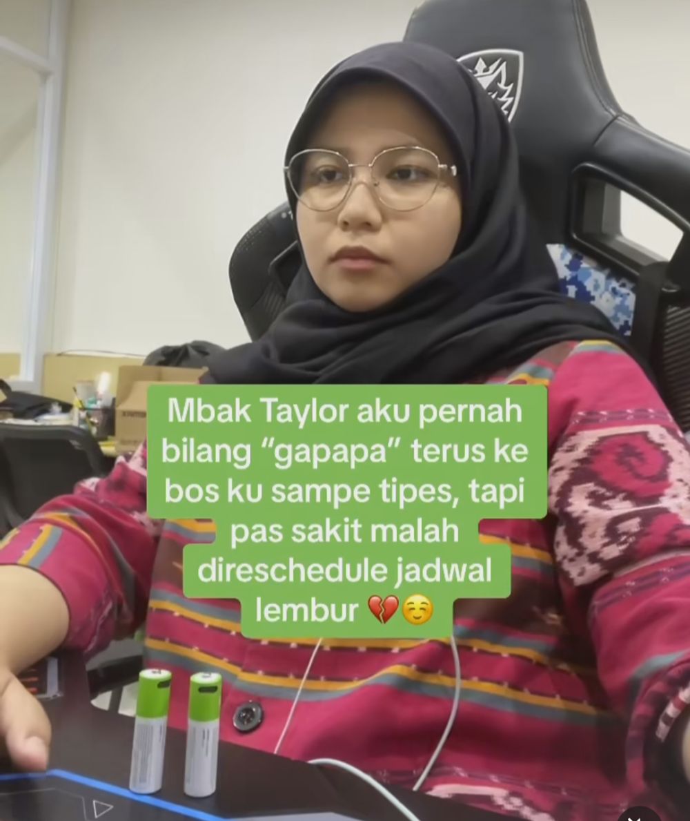 Meme Netizen Curhat Ke Mbak Taylor