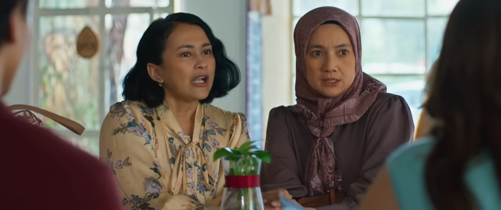 9 Artis Berperan Menjadi Ayah dan Ibu Syifa Hadju di Film dan Series