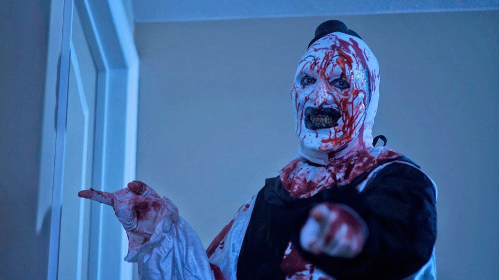 9 Film Horor Thriller tentang Badut, Teror yang Nyata Ngerinya!