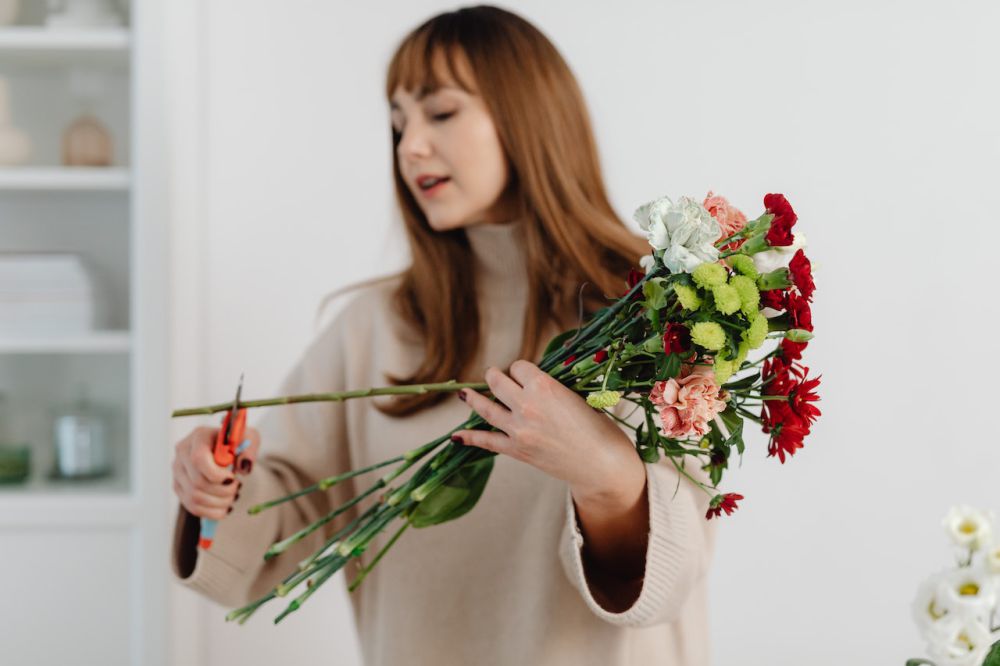5 Tips Membuat Bunga Potong Bertahan Lama Menurut Ahli, Praktikkan!