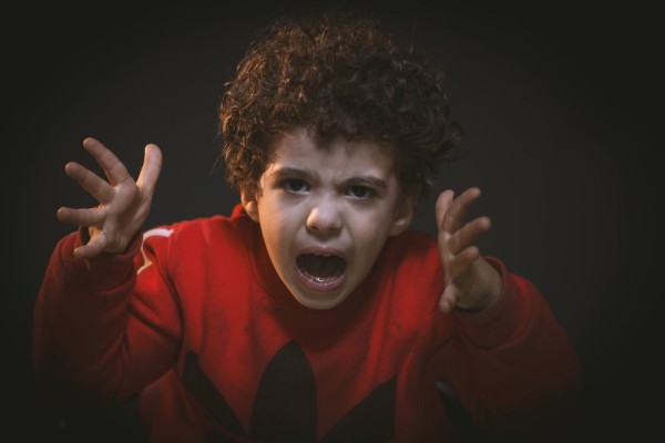 5 Trik Mengatasi Tantrum Anak dengan Bijaksana