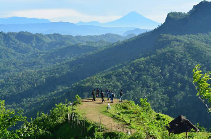 7 Destinasi Wisata Bukit di Kebumen, Paling Nyaman!