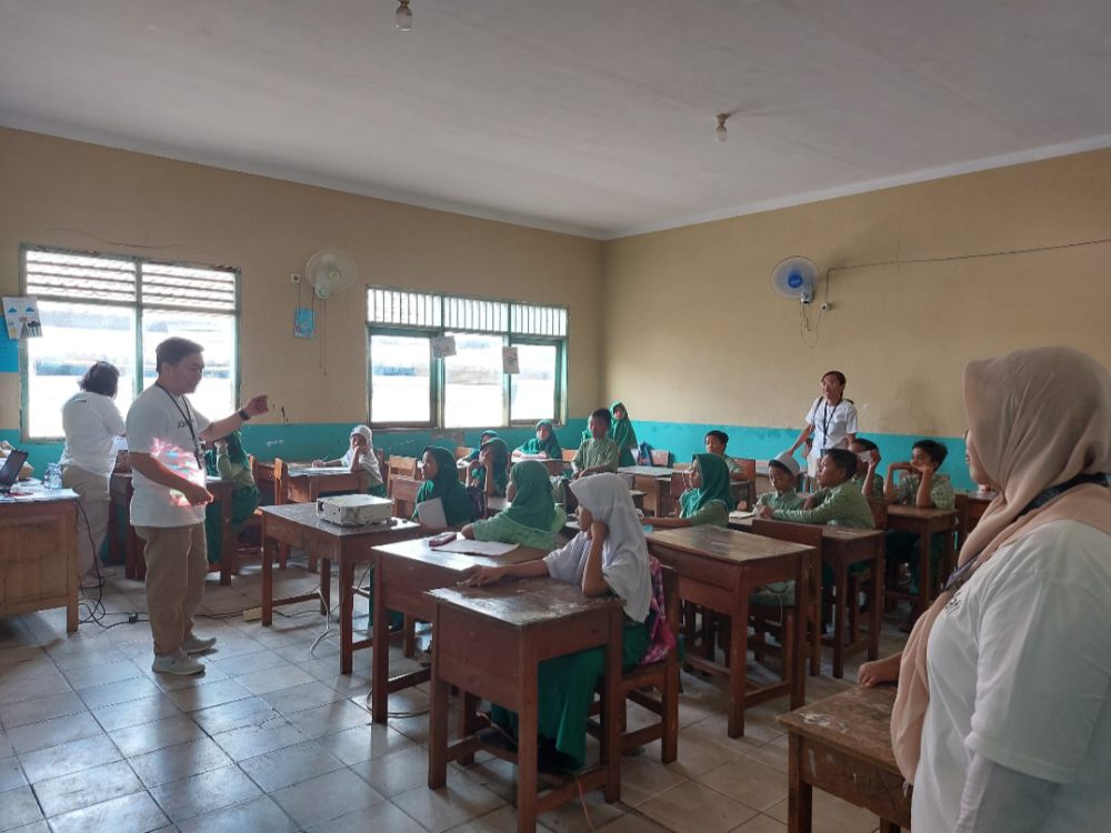 300 Siswa MI di Tangsel Diedukasi Literasi Keuangan