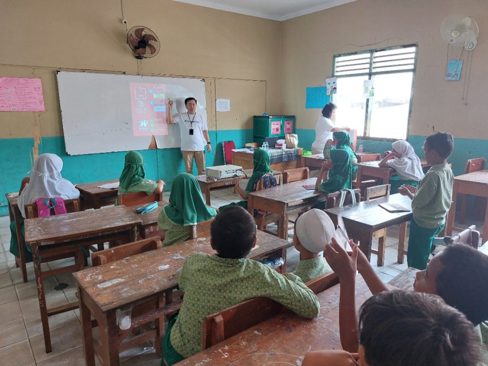 300 Siswa MI di Tangsel Diedukasi Literasi Keuangan