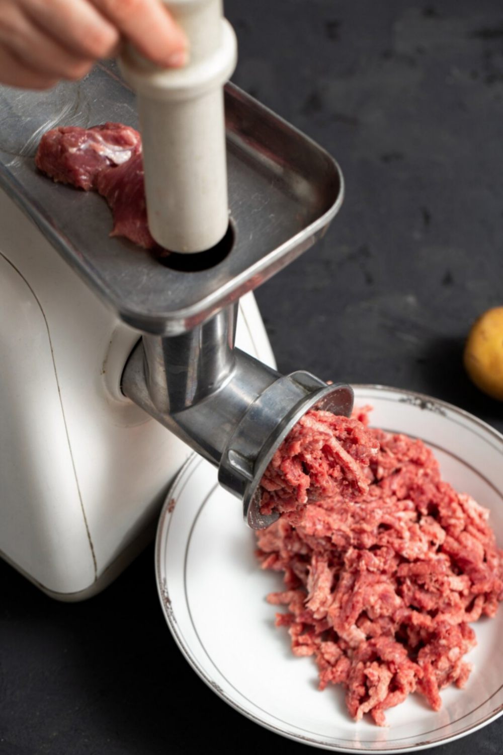 9 Tips Membuat Bakso Daging Sapi Mengembang dan Kenyal