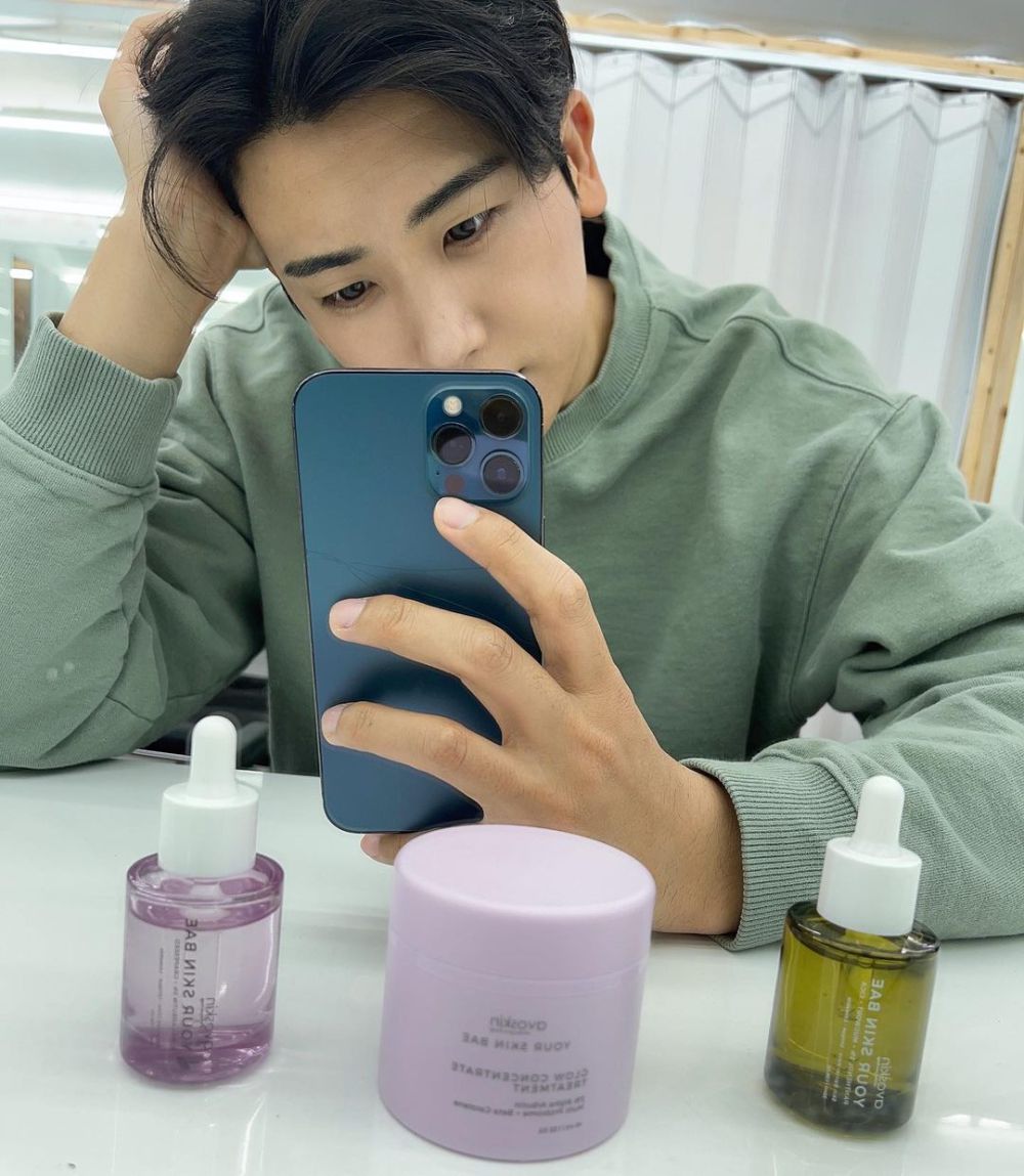 4 Langkah Perawatan Kulit Park Hyung Sik untuk Setiap Hari, Sederhana!