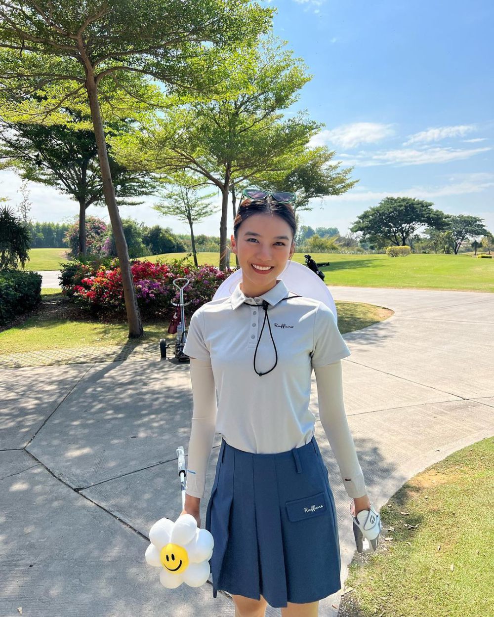 9 Inspirasi Outfit Golf ala Pearwah Nichaphat yang Sporty nan Feminin!