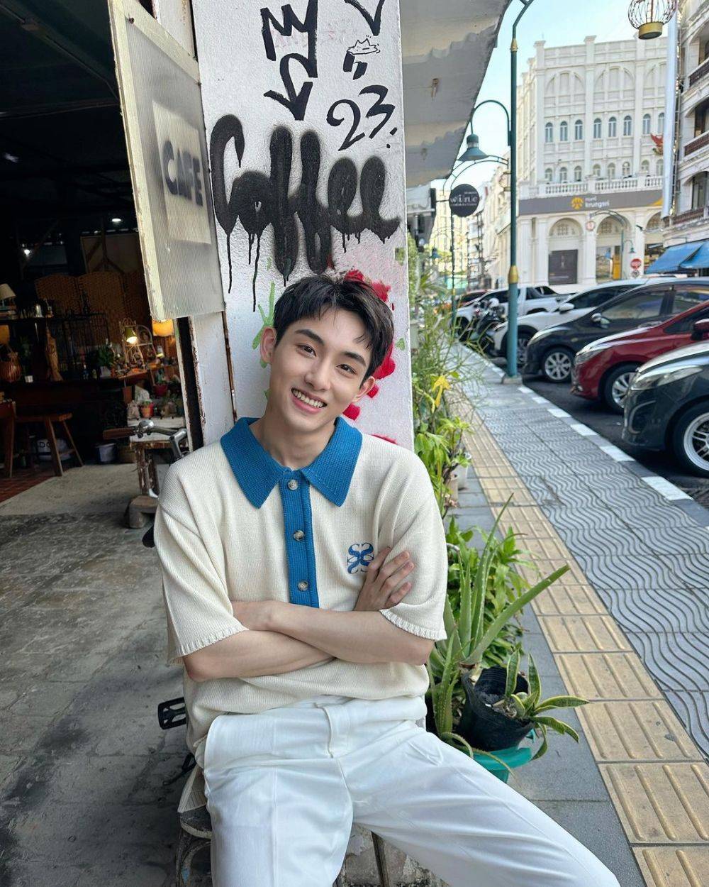 9 Inspirasi Outfit Cerah ala Winwin WayV, Fresh nan Cheerful Abis!