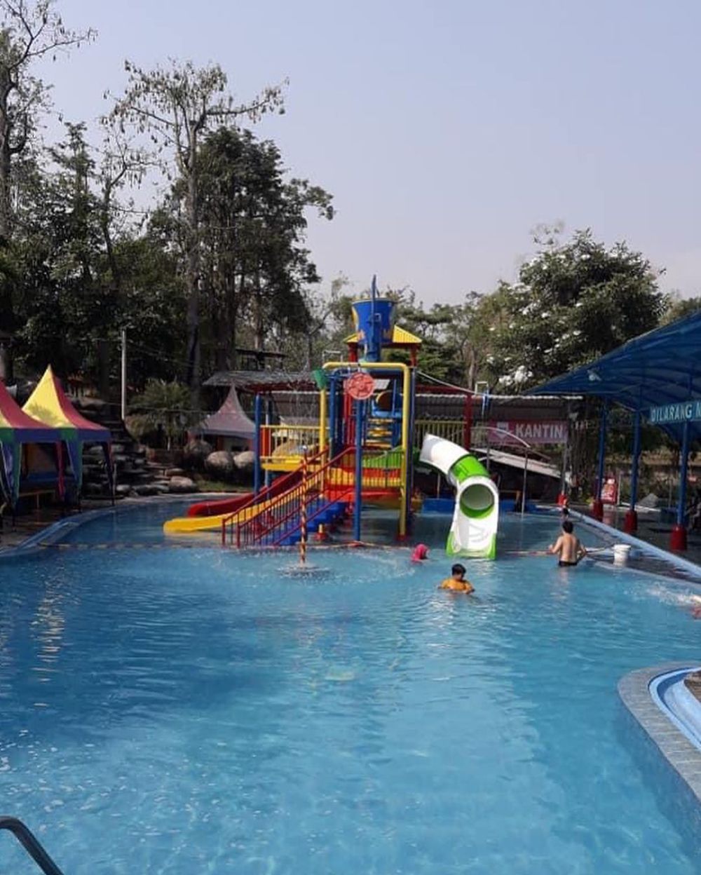 5 Destinasi Wisata Ramah Anak di Mojokerto, Ada Kolam Renangnya