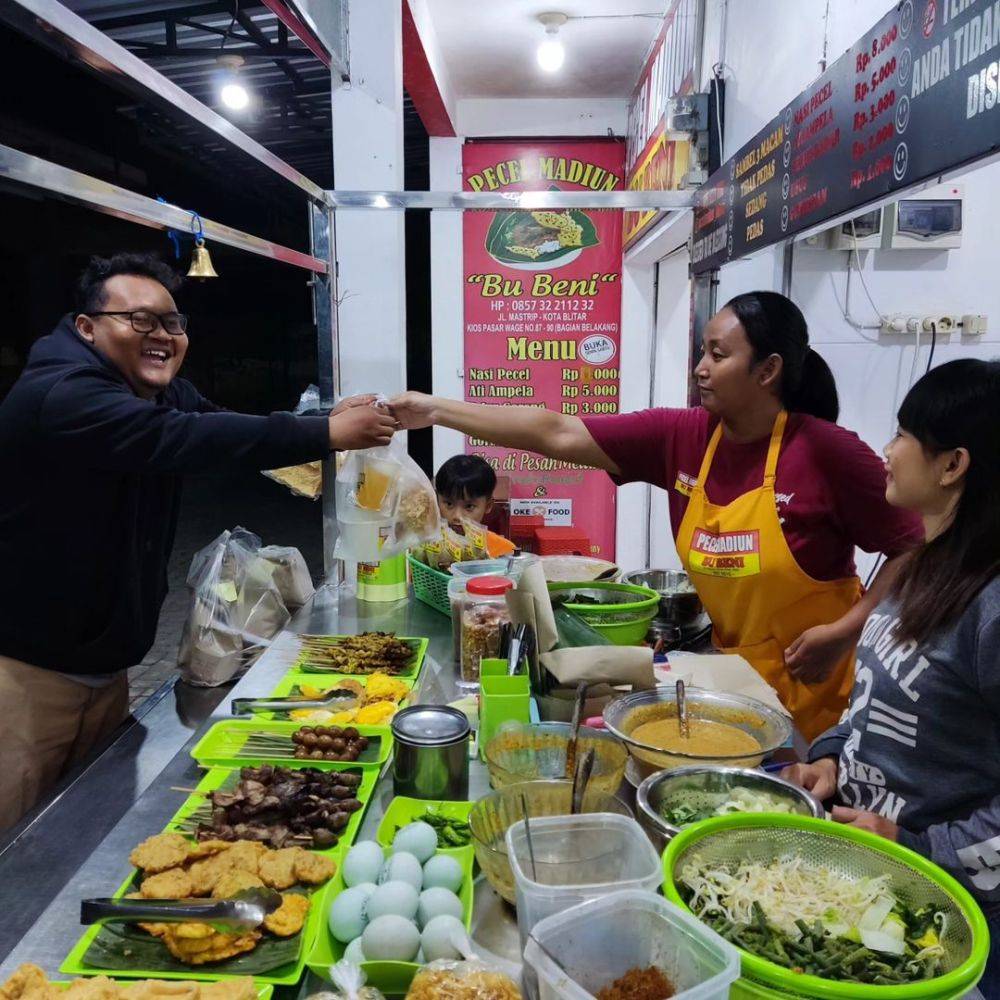 6 Rekomendasi Tempat Makan Dekat Stasiun Blitar, Bekal Naik Kereta